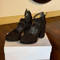 Tacchi neri in vera pelle