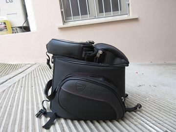 borsa da serbatoio con ganci