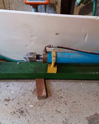 Spaccalegna idraulico manuale