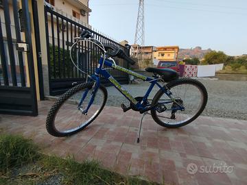 Bicicletta Nuova  con cambio Shimano a 18 rapporti