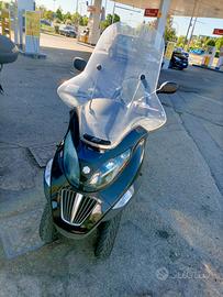 scooter piaggio MP3 250cc