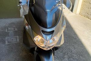 scooter Burgman 400