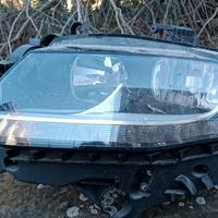 Faro anteriore sinistro Audi A4 Avanti 2009