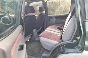 Nissan terrano