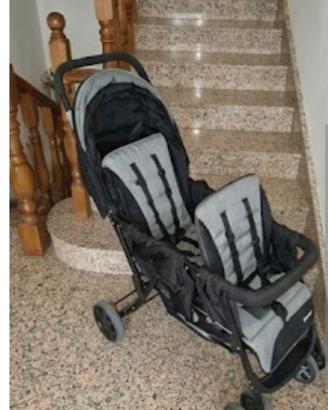 Passeggino gemellare