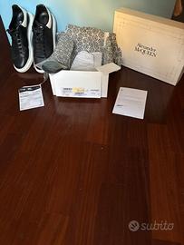 Alexander McQueen Oversized (Black/White)
