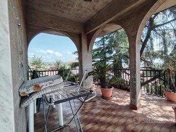 8 Vani Panoramico + 130Mq Garage Terrazza E Giardi