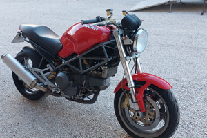 Ducati Monster 900