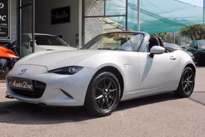 Mazda MX-5 130CV 6 Marce – Pelle, Navi, PDC Pronta