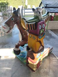 cavallino dondolo elettrico 