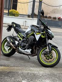 Kawasaki ZR900 performance 2021