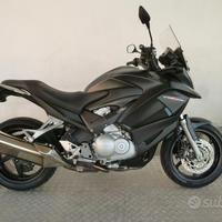 Honda CrossRunner V4 - 2014