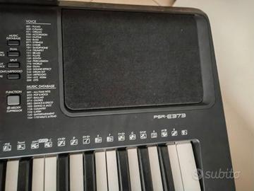 Yamaha Digital Keyboard PSR-E373