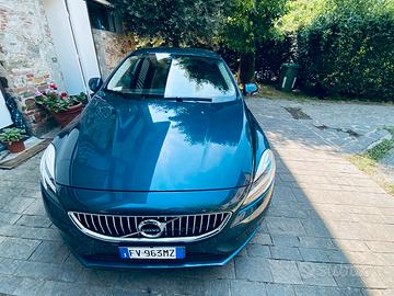 Volvo v40 geatronic business plus