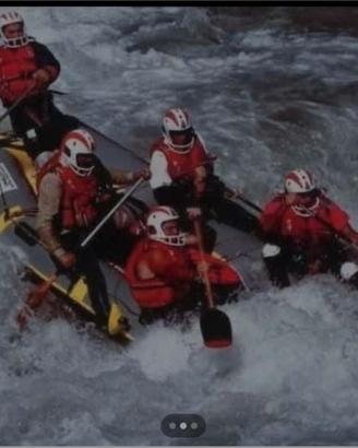 gommone rafting fiume