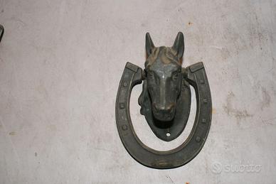 Battente da porta vintage in metallo