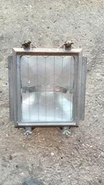Faretto alogeno con lampadina 