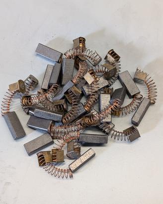 Spazzole Carboncino Motore 9x22x6 mm Lotto 20 pz