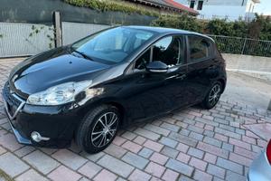 Peugeot 208 benzina/gpl