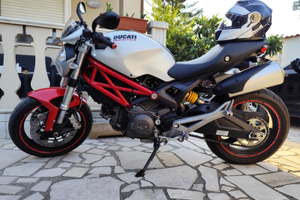 Ducati Monster 696+