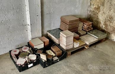 Piastrelle e blocchi in granito