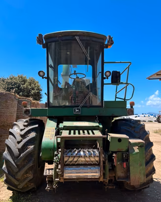 John deere 5830