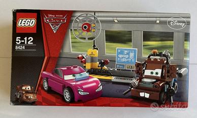 LEGO CARS Mater's Spy Zone