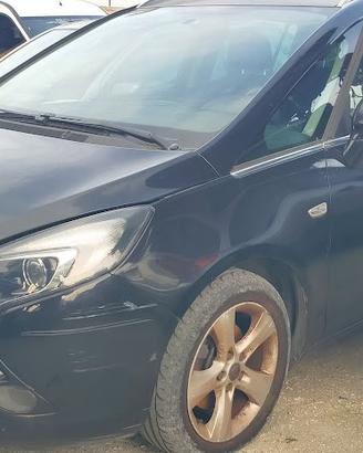 Ricambi Opel Zafira 2.0 D del 2012