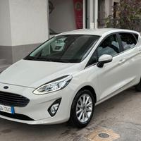 Ford Fiesta 1.5 EcoBlue 5P Titanium LED CARPLAY