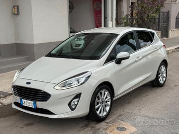Ford Fiesta 1.5 EcoBlue 5P Titanium LED CARPLAY