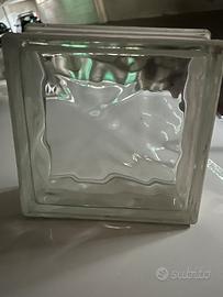 60 mattonelle trasparenti in vetrocemento