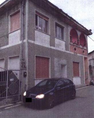 Immobile in asta di 101 m² con 4 locali a Torlino 