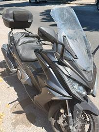 Scuterone kymco ak550