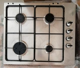 piano cottura a 4 fornelli  Zanussi