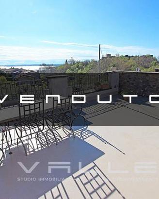 Attico / Mansarda di 146 m² con 3 locali e box aut