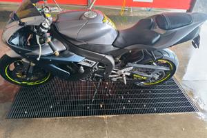 Yamaha YZF R1 - 2005