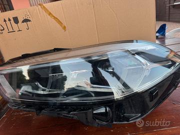 Faro anteriore BMW F40