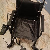 Sedia a rotelle elettrica