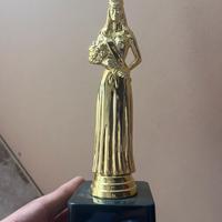 Statuetta Miss Italia: trofeo elegante