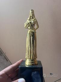 Statuetta Miss Italia: trofeo elegante
