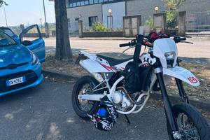 Husqvarna sms 125 4 tempi