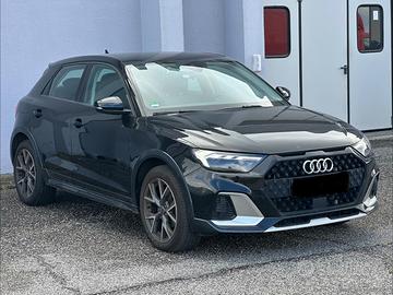 AUDI A1 allstreet 30 TFSI S tronic Admired