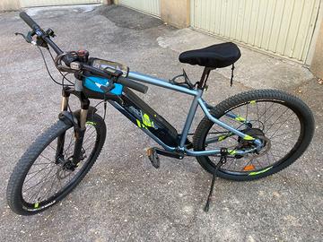 BICI ELETTRICA ROCKRIDER E ST100