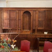 Grande credenza in legno massello