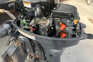 Motore fuoribordo yamaha