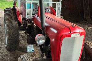 Trattore Massey Ferguson