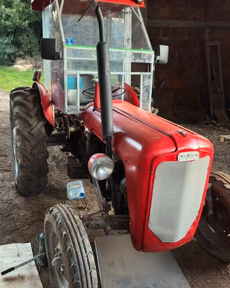 Trattore Massey Ferguson