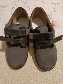 Scarpe comode da signora n.37 chiusura a velcro