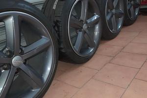 Cerchi audi 18 più gomme