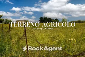 Terreno di 2527 m² a Baucina
